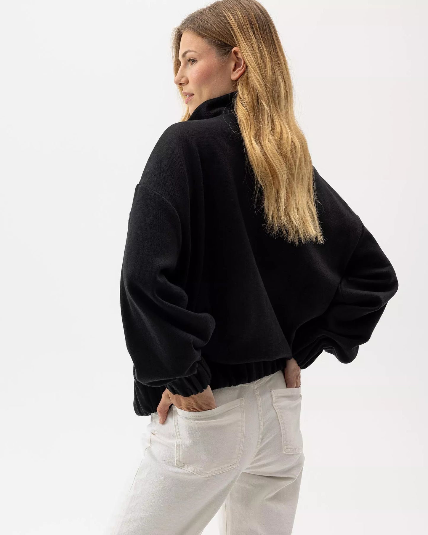Stella T Neck